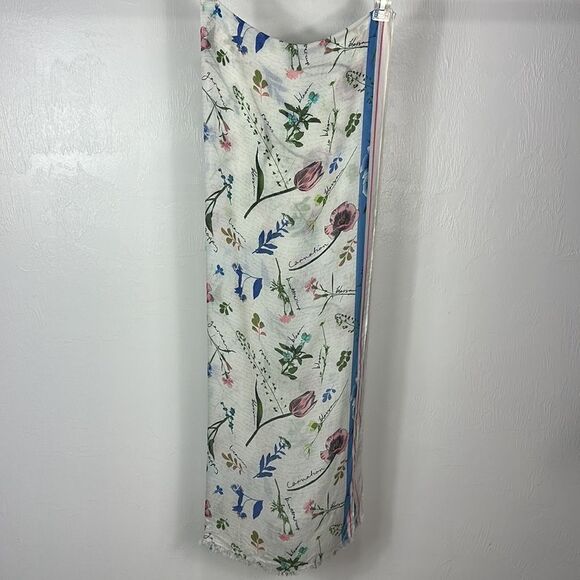 Floral Print Fringe Edges Lightweight Scarf - Picture 2 of 4